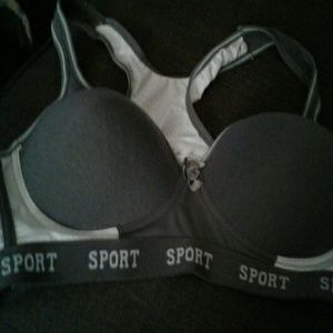 sports bra